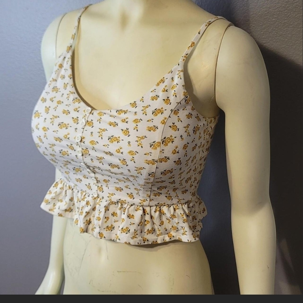 Forever 21 Floral Print Cream Crop Top